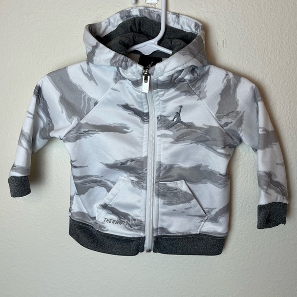 Air Jordan Infant Tracksuit with Hoodie - Picture 2 of 9